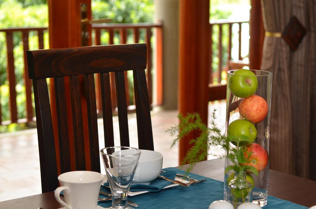 Riverwalk Bed And Breakfast Кларенс Екстер'єр фото